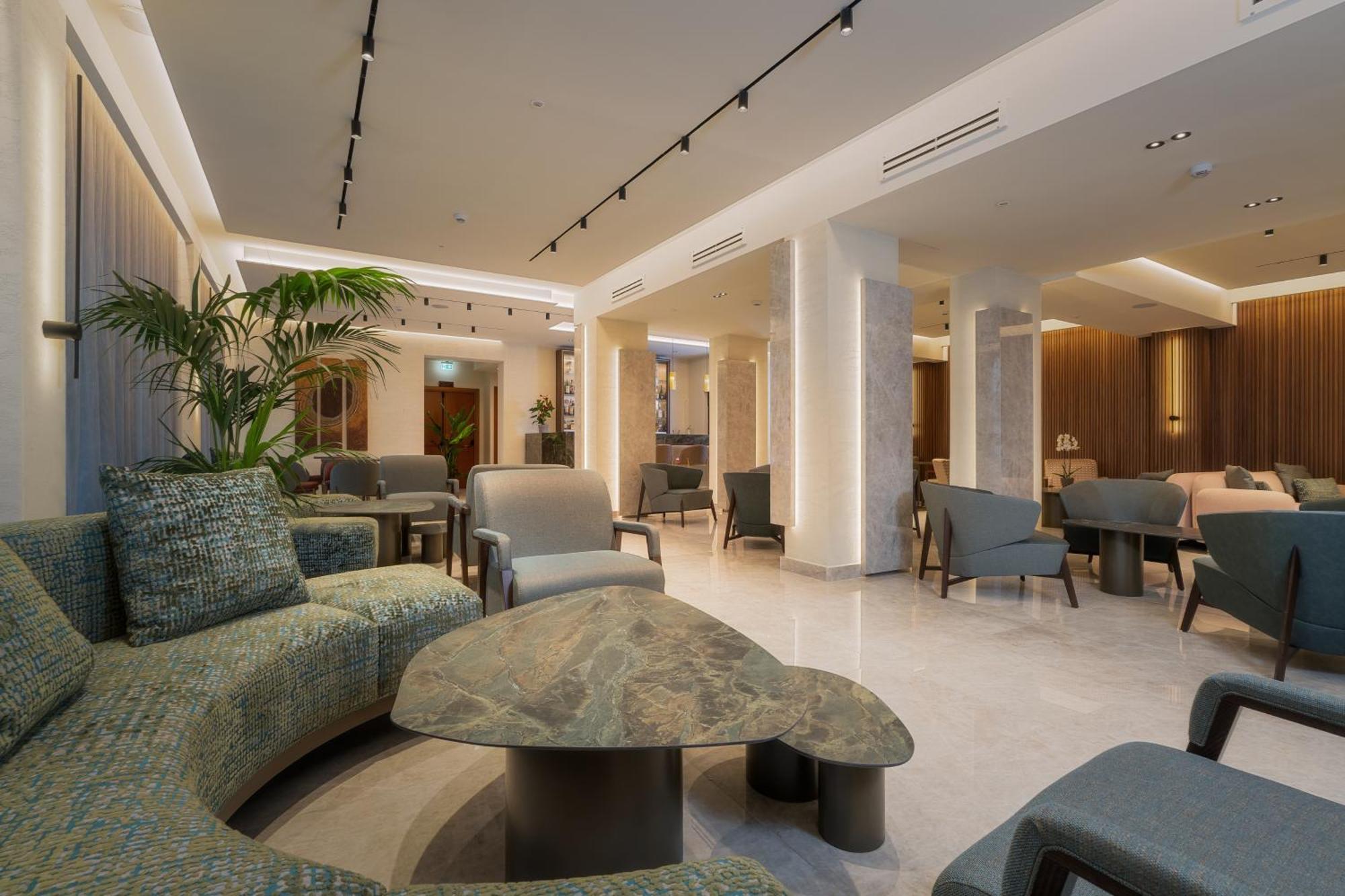 Hotel Mozart Milan Exterior photo