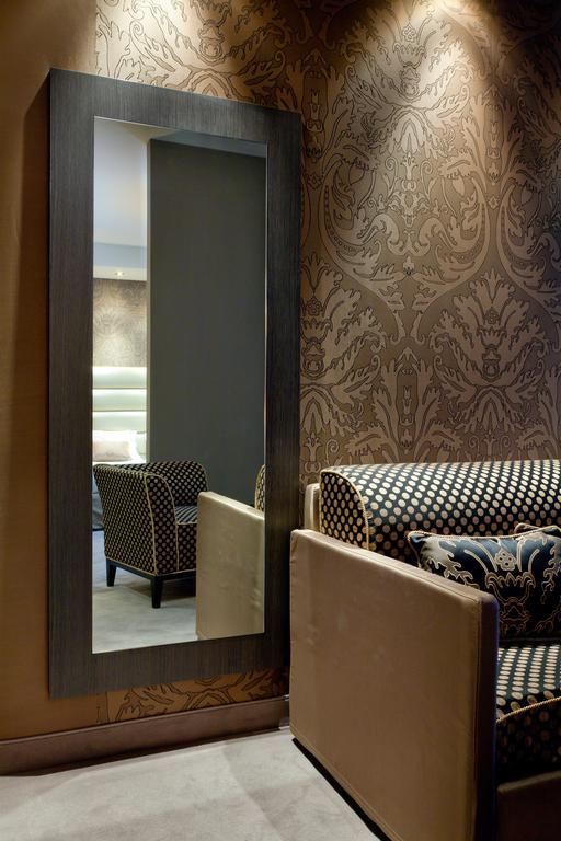 Hotel Mozart Milan Exterior photo